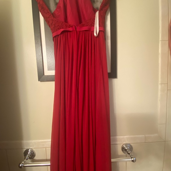 Evening Gown/Prom dress/Bridesmaid *UNALTERED* - Picture 10 of 11